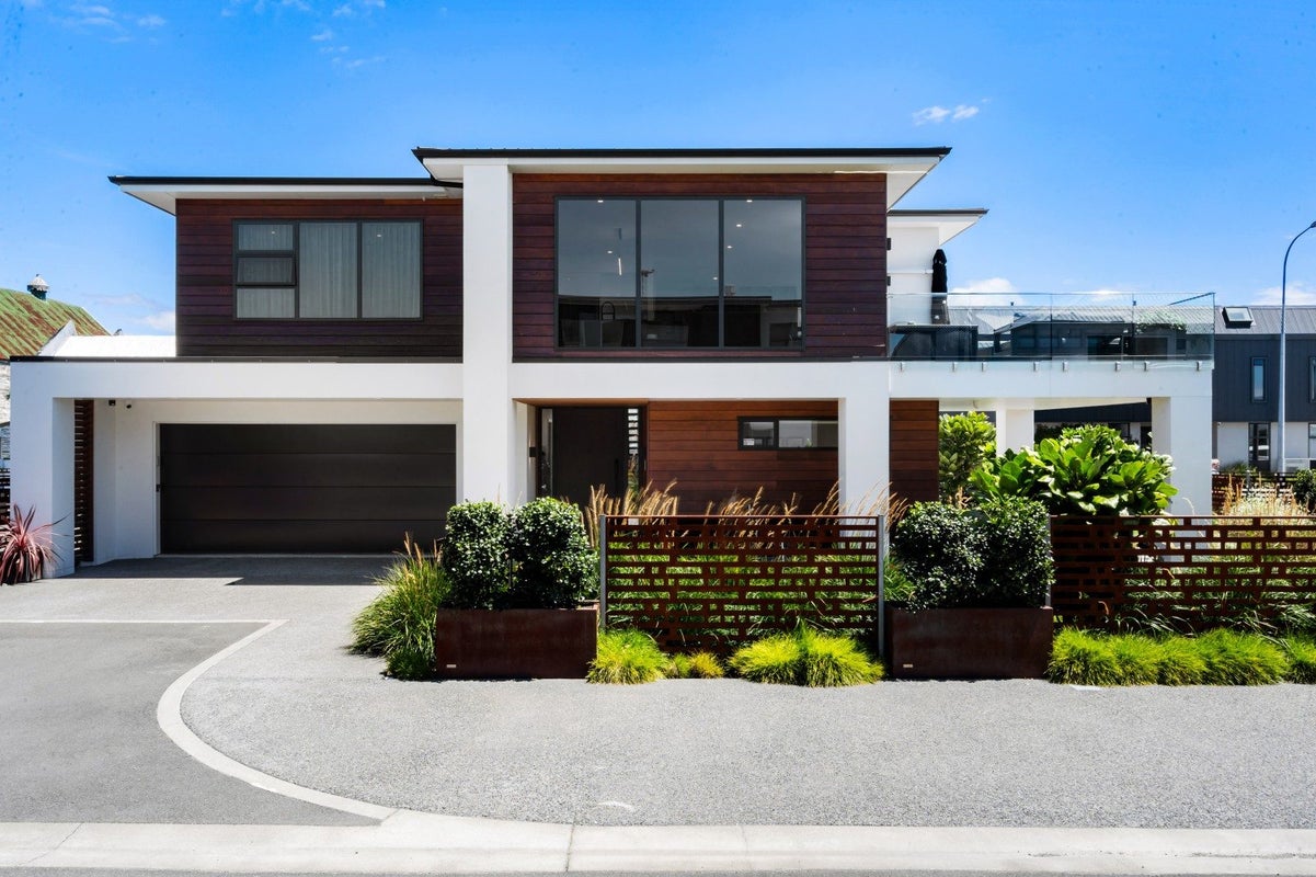 27 Coronation Street, Ahuriri, Napier - Carousel 1