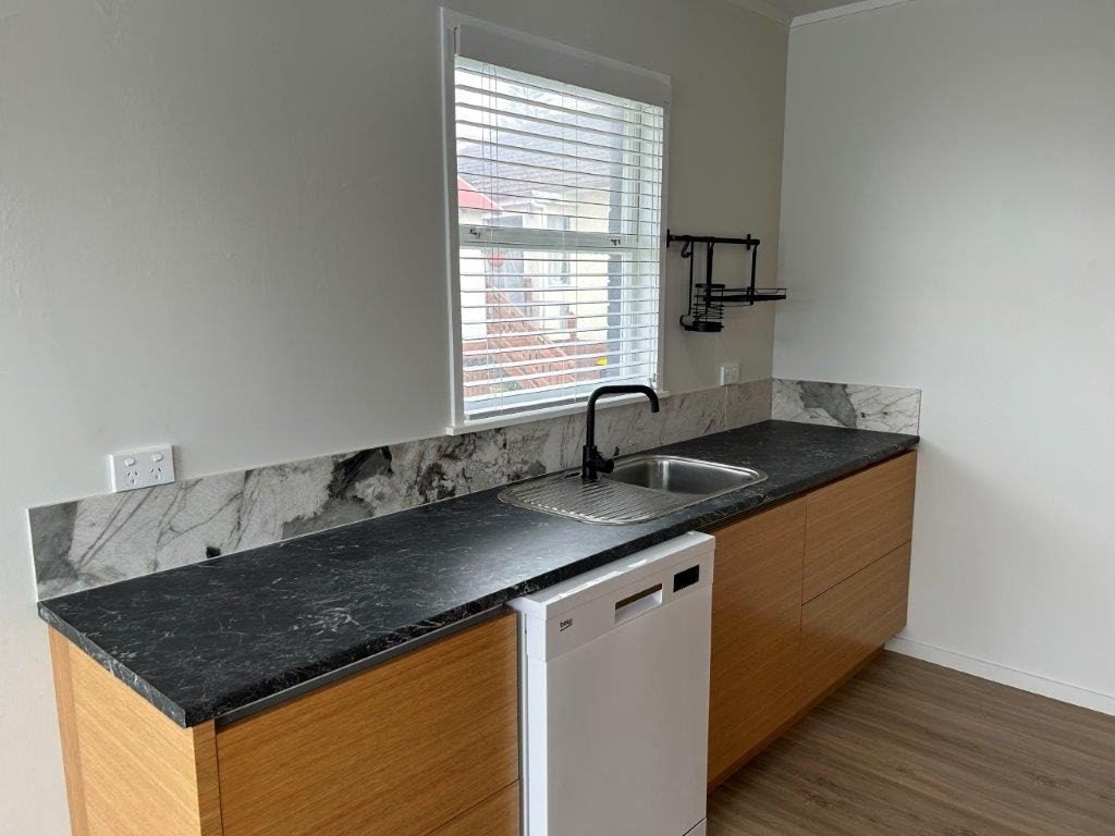 490 Maunganui Road, Mount Maunganui, Mount Maunganui - Carousel 2
