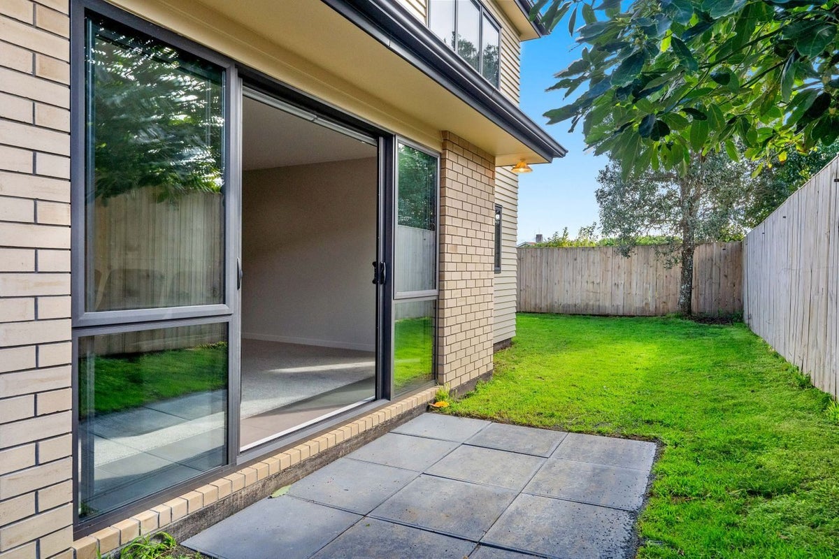 65 Wallace Road, Mangere Bridge, Auckland - Carousel 2