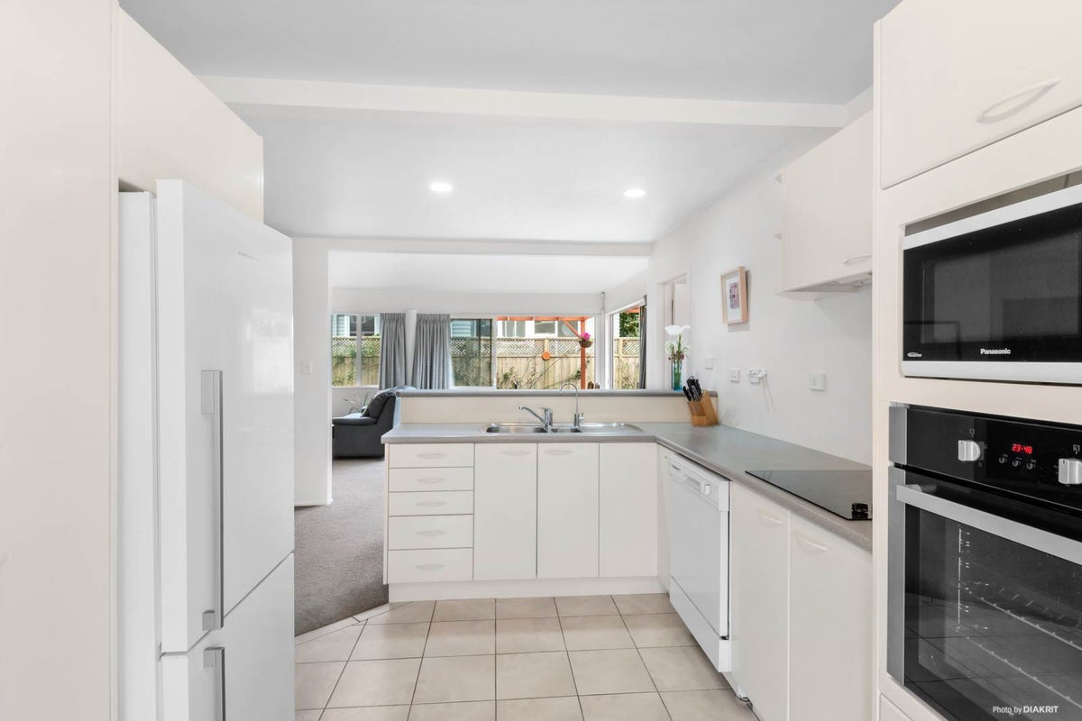 2/20 Karaka Street, Takapuna, Auckland - Carousel 2