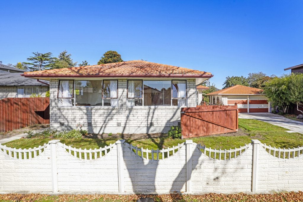 6 Fenmere Place, Burwood, Christchurch - Carousel 14
