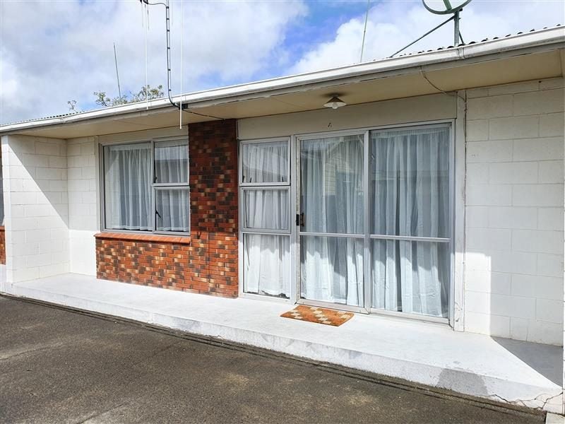 4/11 Worcester Street, West End, Palmerston North - Carousel 2