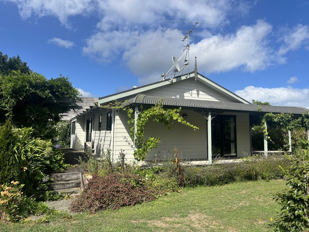 53 Otaki Gorge Road, Hautere - Carousel 2