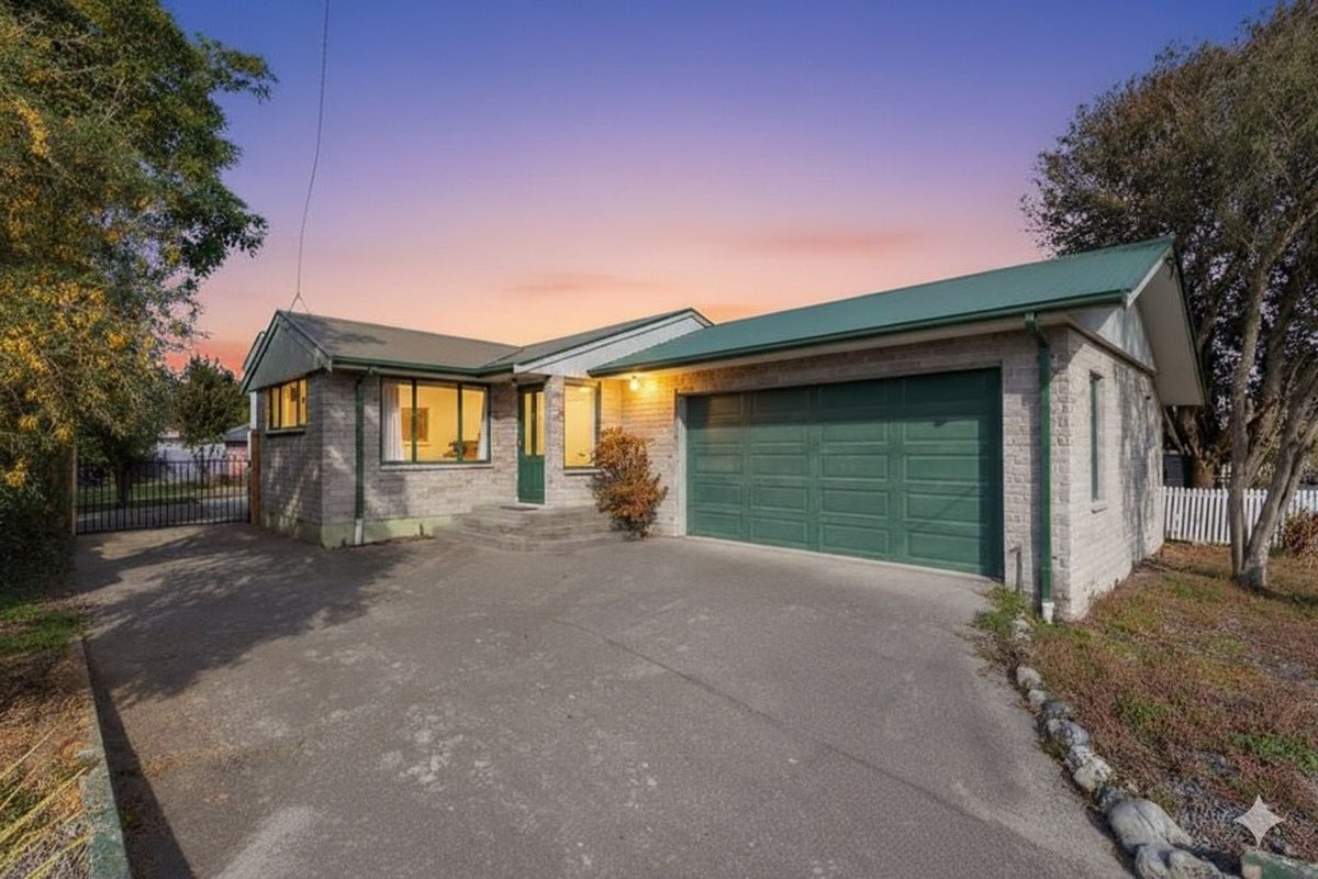 8 Everest Street, Burnside, Christchurch - Carousel 1
