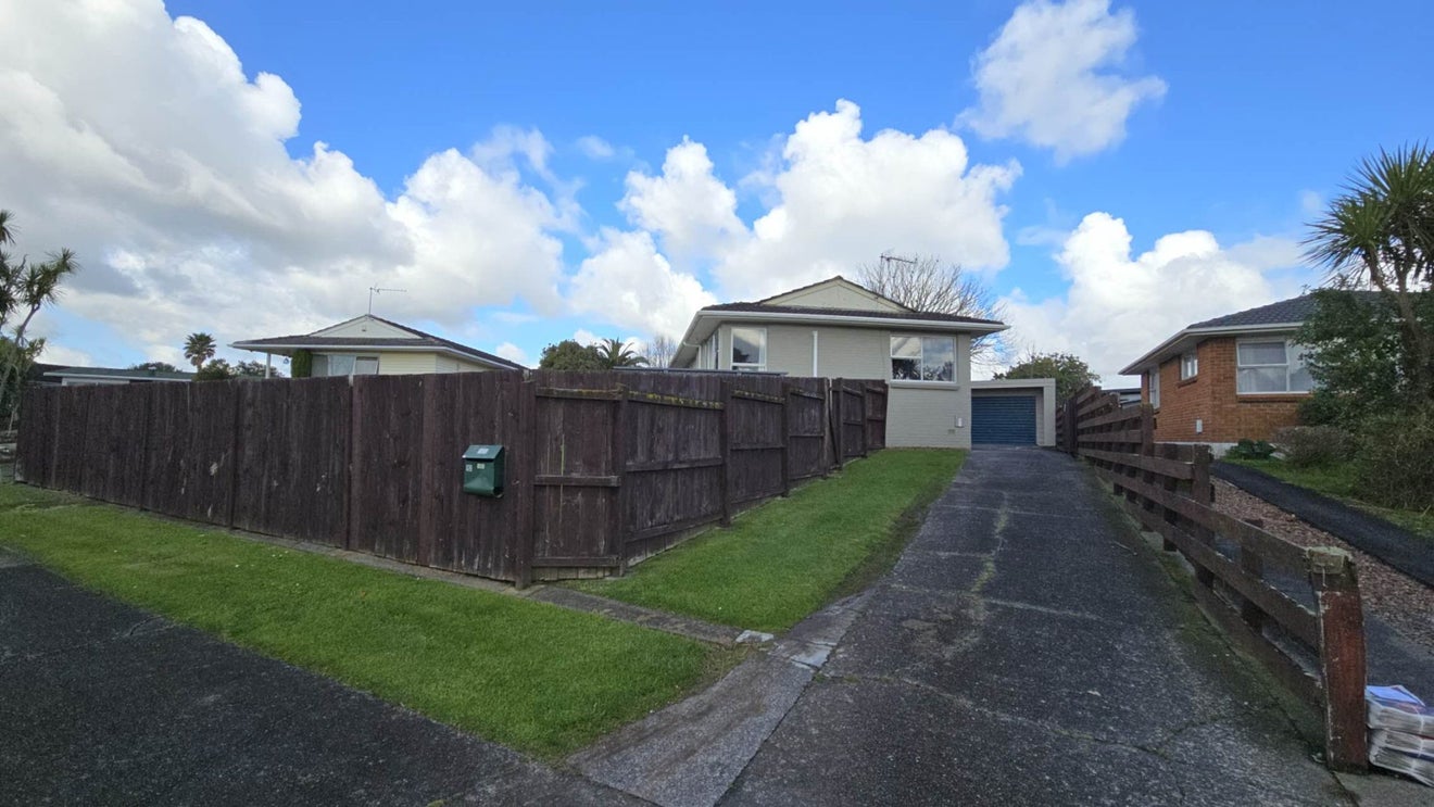 12 Ellison Place, Pakuranga Heights, Auckland - Carousel 1