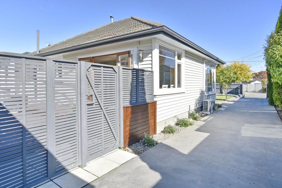 8 Nancy Avenue, Mairehau, Christchurch - Carousel 31