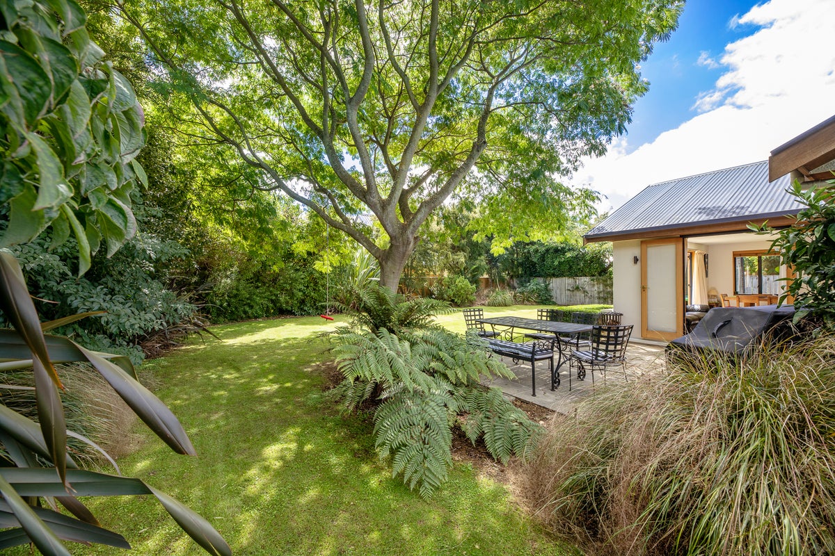 7 Cherrywood Park, Springlands, Blenheim - Carousel 2