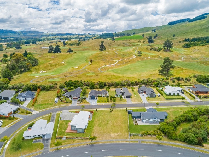 6 Bodes Lane, Kinloch, Taupo - Carousel 6