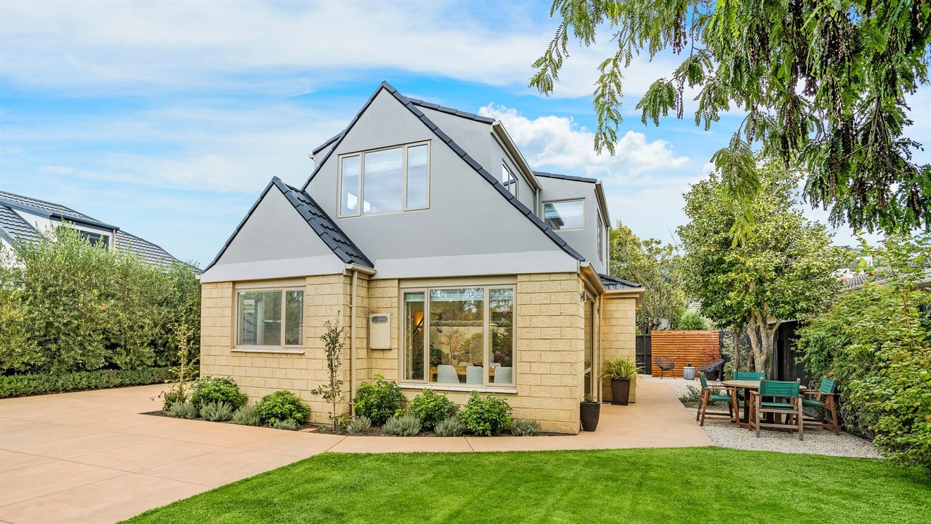 30 Centaurus Road, Cashmere, Christchurch - Carousel 18