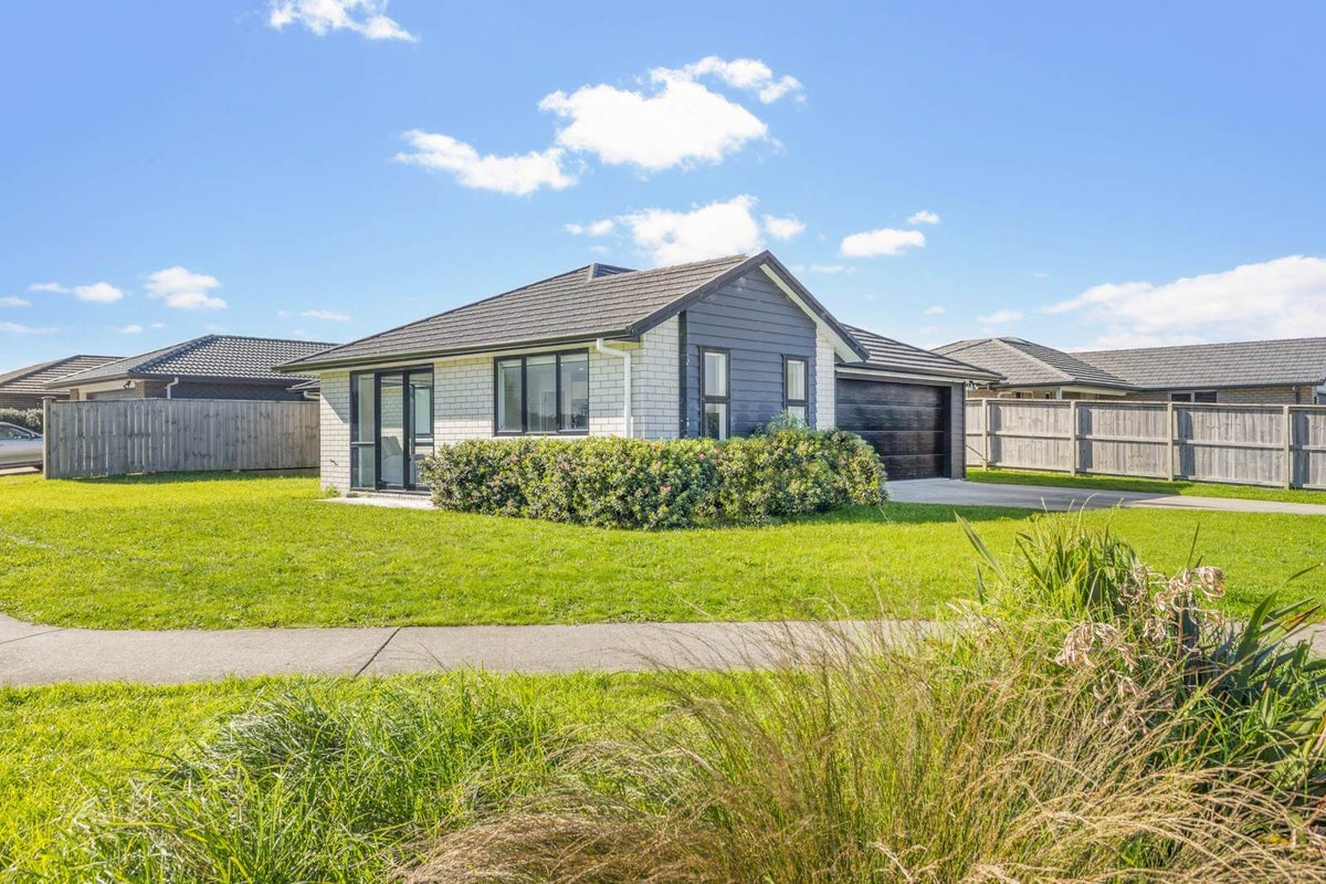 13 Rapana Drive, Tuakau, Tuakau - Carousel 2