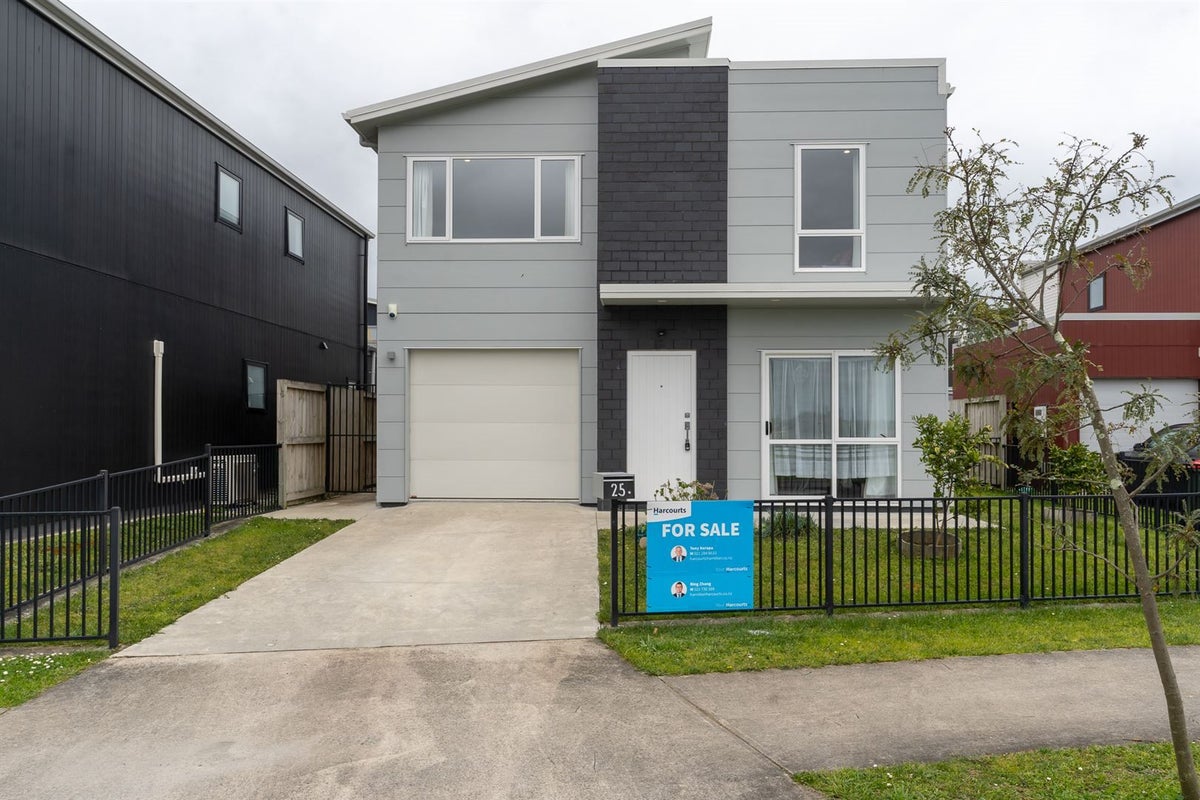 25 Tennille Street, Flagstaff, Hamilton - Carousel 2