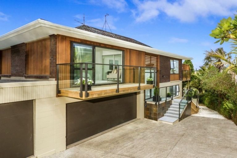 1/27 Waitemata Road, Hauraki, Auckland - Carousel 1