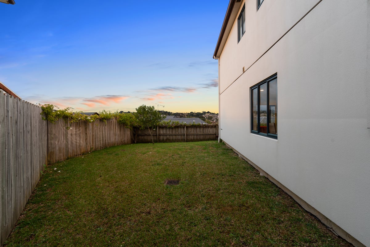41 Sonoma Crescent, Oteha, Auckland - Carousel 15