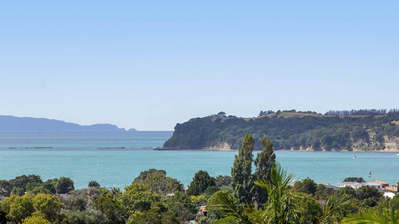 4B Homestead Road, Manly, Whangaparāoa - Carousel 1