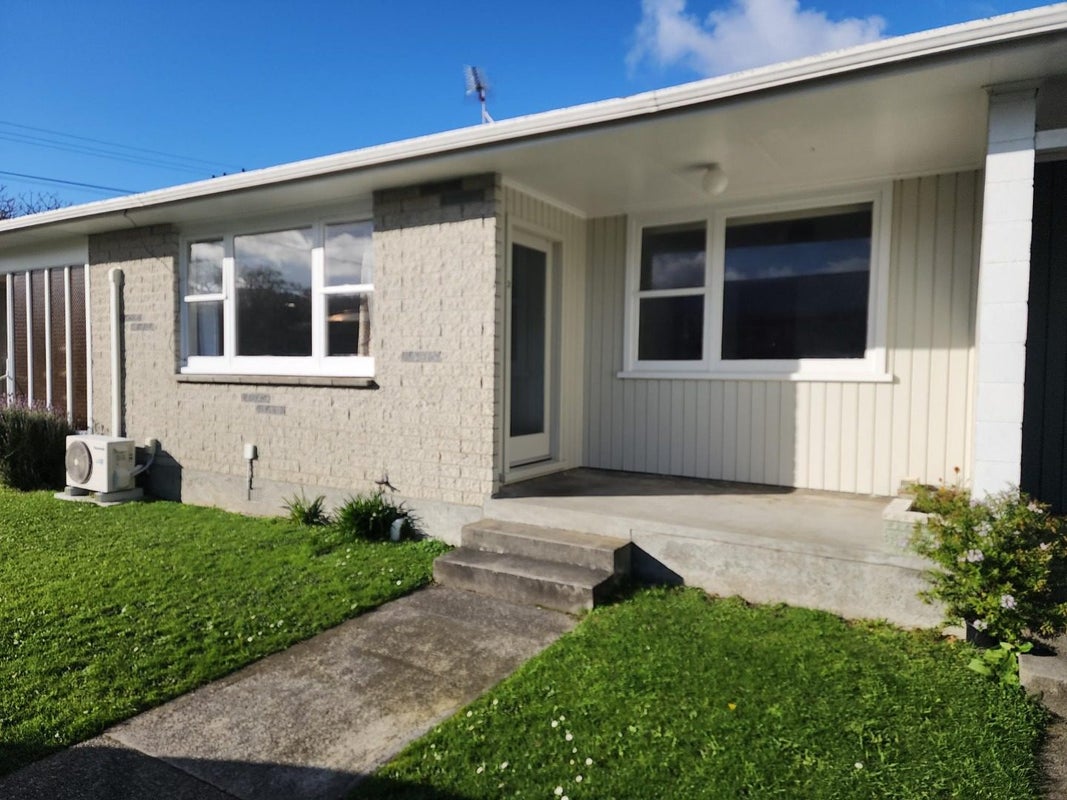 2/24 Copeland Street, Hutt Central, Lower Hutt - Carousel 9