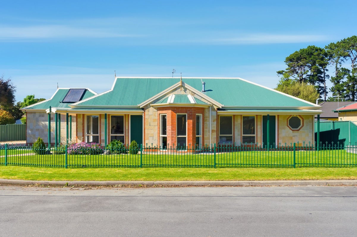 4 Glengyle Place, Linwood, Christchurch - Carousel 1