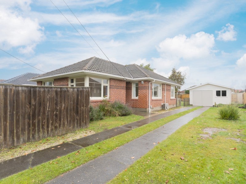 13 Ariki Place, Hei Hei, Christchurch - Carousel 1