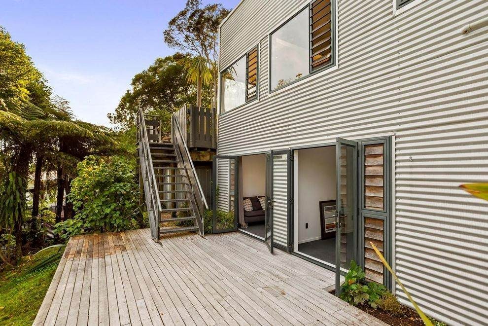 395 Titirangi Road, Titirangi, Auckland - Carousel 1