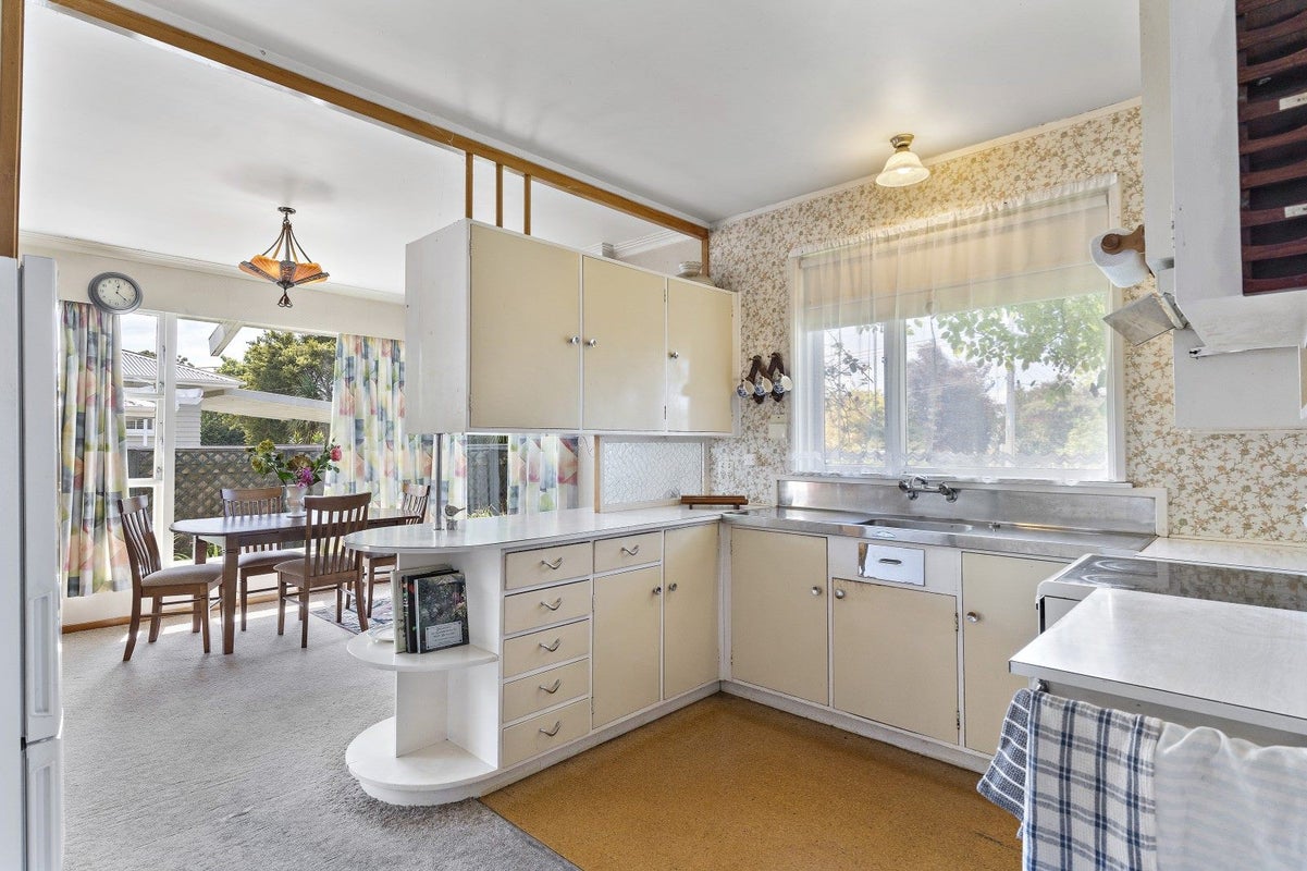 27 Totara Street, Lansdowne, Masterton - Carousel 1