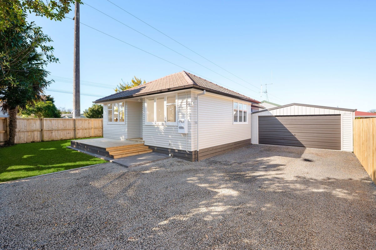 102 Insoll Avenue, Enderley, Hamilton - Carousel 1