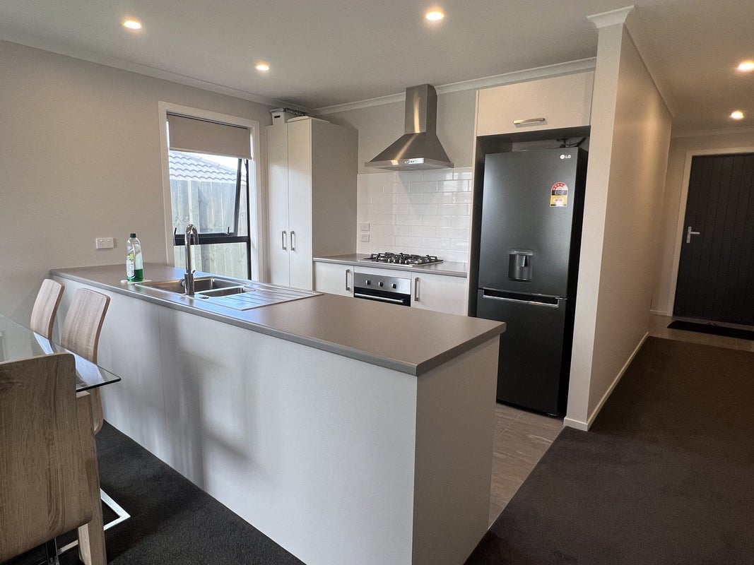 94 Pragma Rise, Huntington, Hamilton - Carousel 2