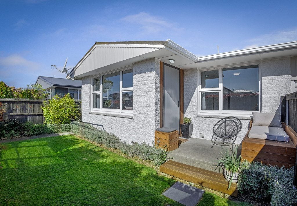 1/76 Saint Martins Road, Saint Martins, Christchurch - Carousel 1