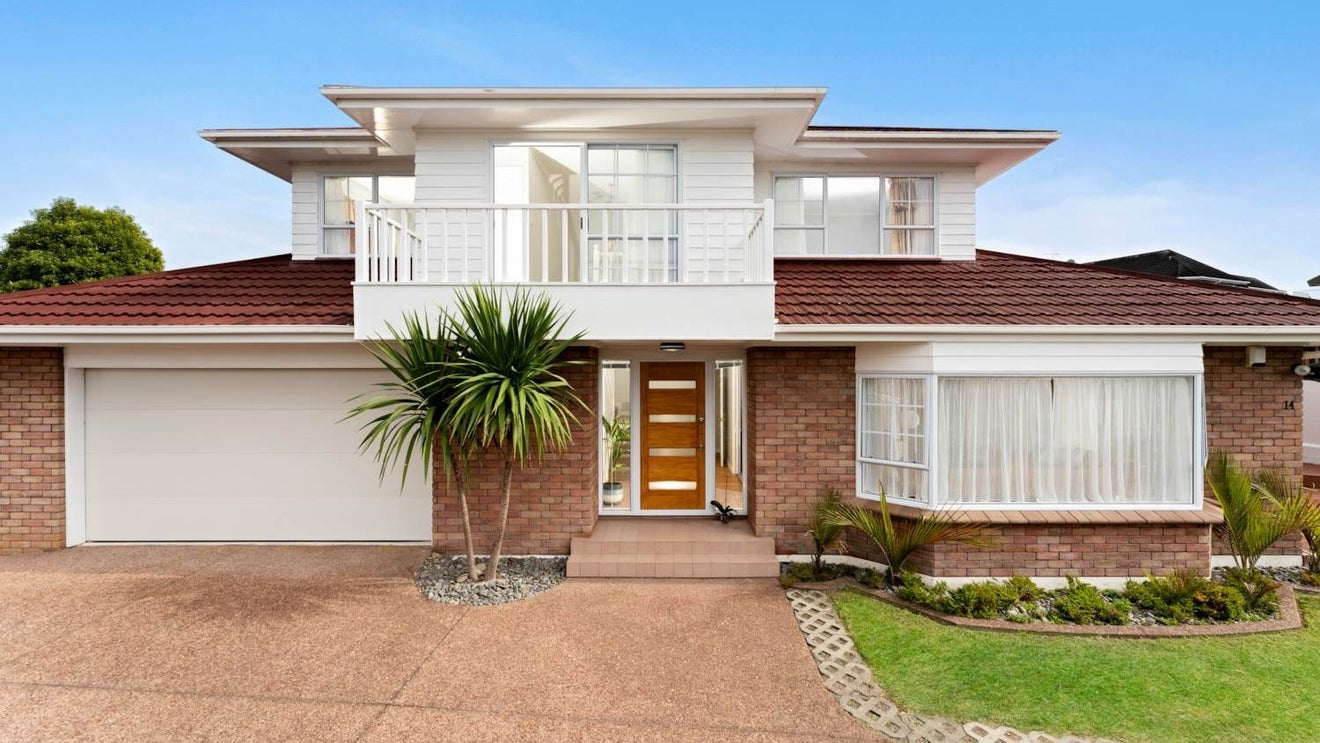 14 Javelin Place, West Harbour, Auckland - Carousel 1