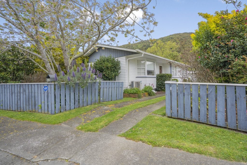 43 Parenga Street, Wainuiomata, Lower Hutt - Carousel 1