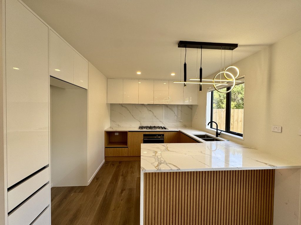 40 Centorian Drive, Windsor Park, Auckland - Carousel 1