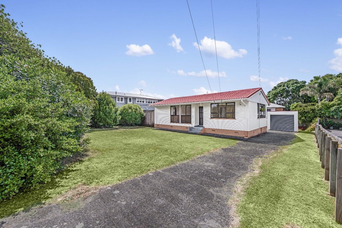 14 Whites Way, Ellerslie, Auckland - Carousel 1