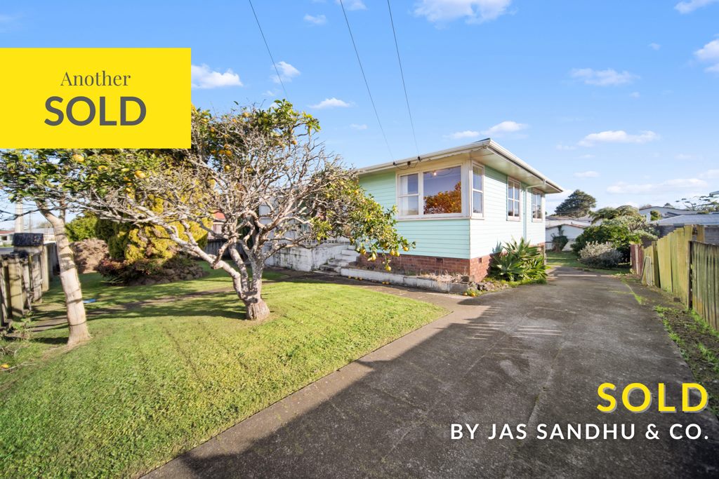 31 Sterling Avenue, Manurewa East, Auckland - Carousel 1