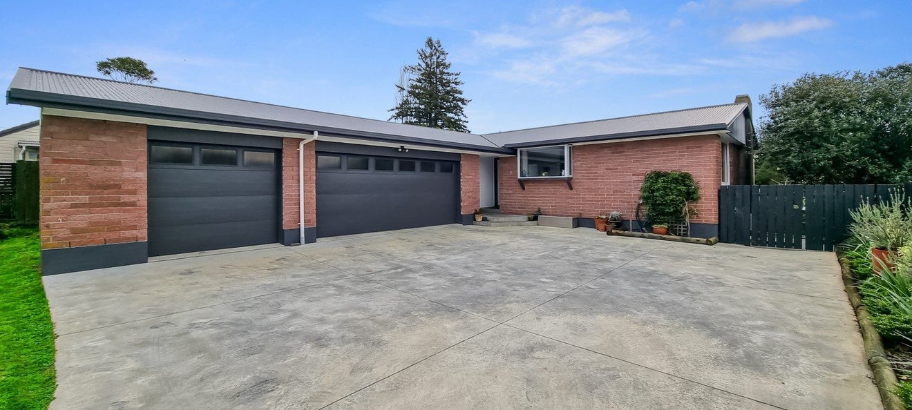 31 Selwyn Road, Lynmore, Rotorua - Carousel 1