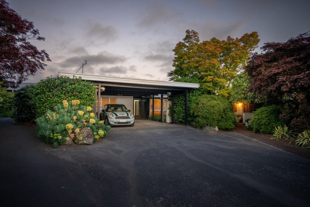 31 Joyce Crescent, Ilam, Christchurch - Carousel 24