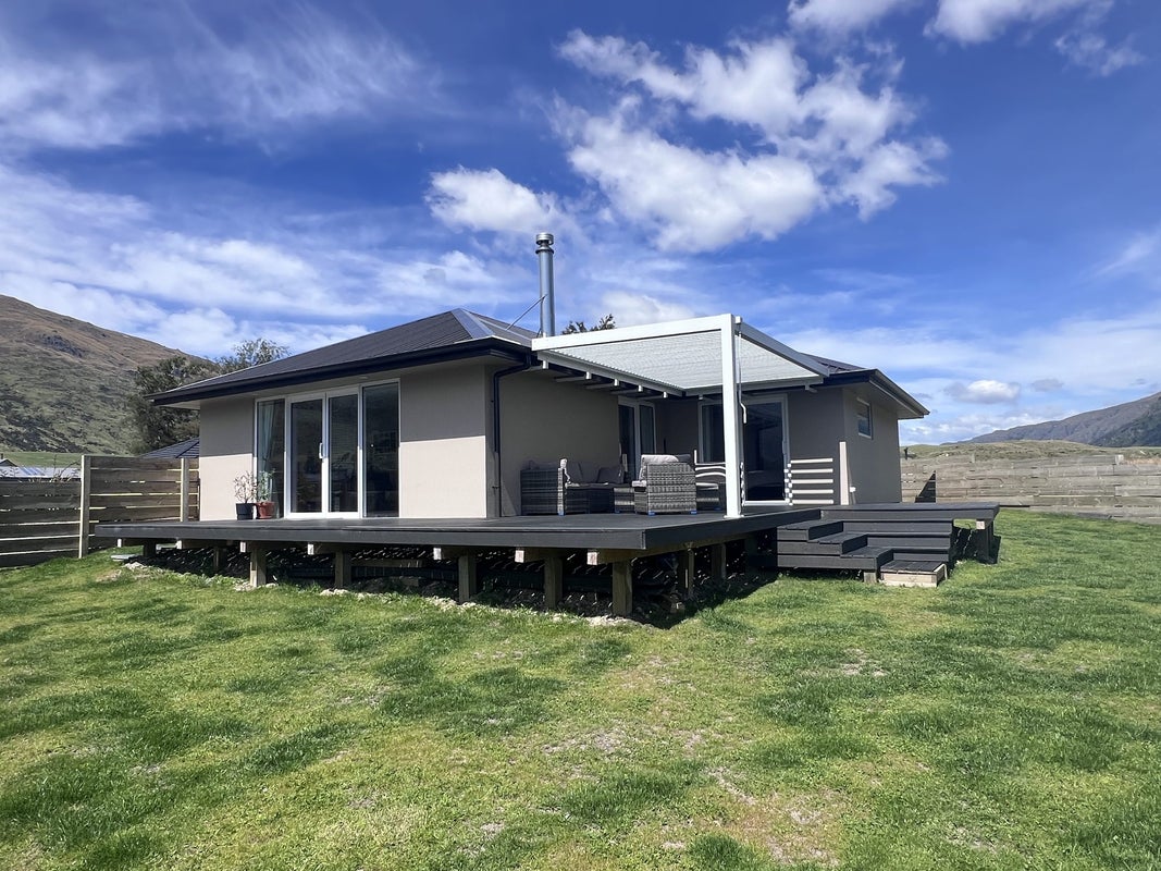 8 Lakefield Close, Kingston - Carousel 28