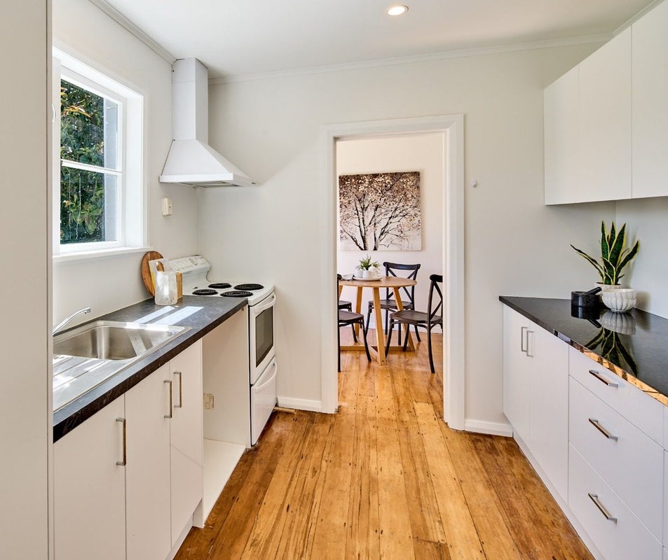 125 Oxford Terrace, Epuni, Lower Hutt - Carousel 2