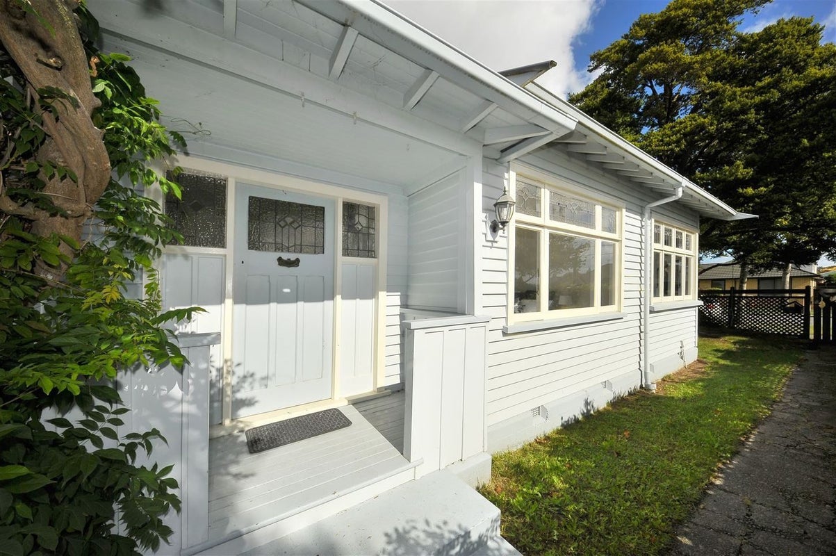 1/9 Ngaio Street, Saint Martins, Christchurch - Carousel 14
