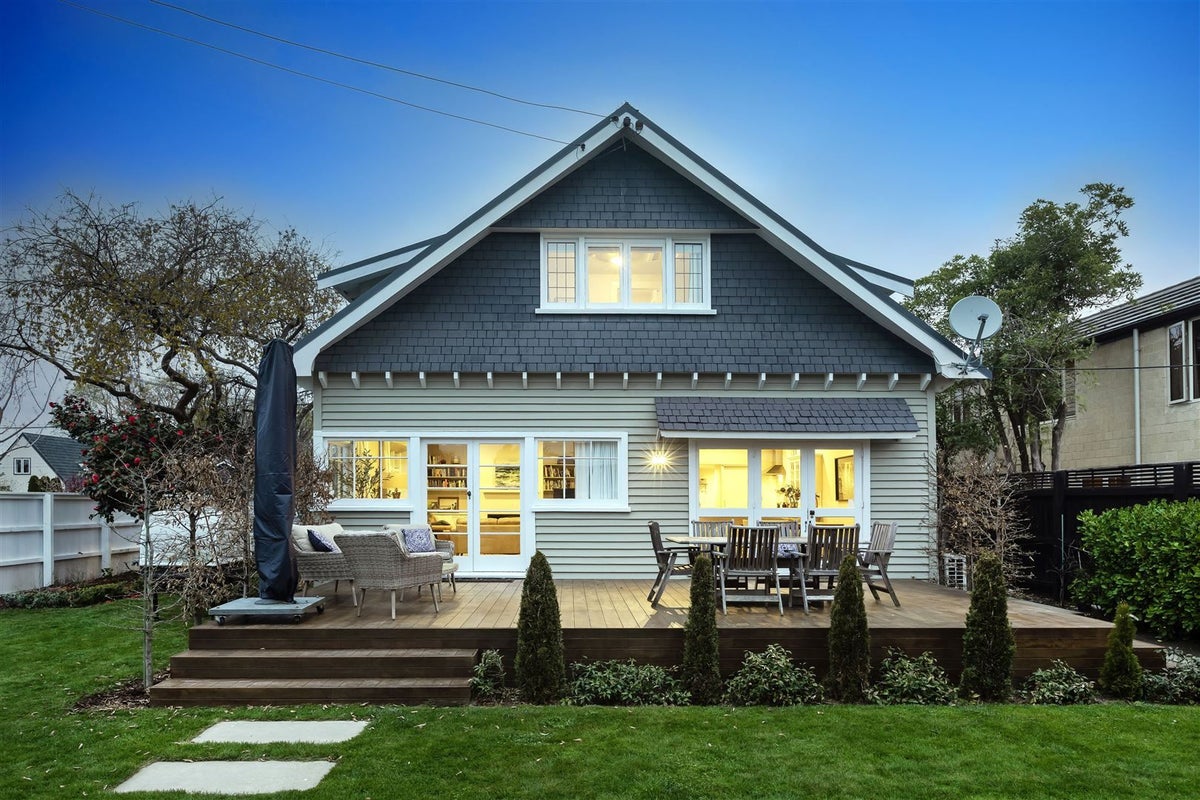 26 St Andrews Square, Strowan, Christchurch - Carousel 2