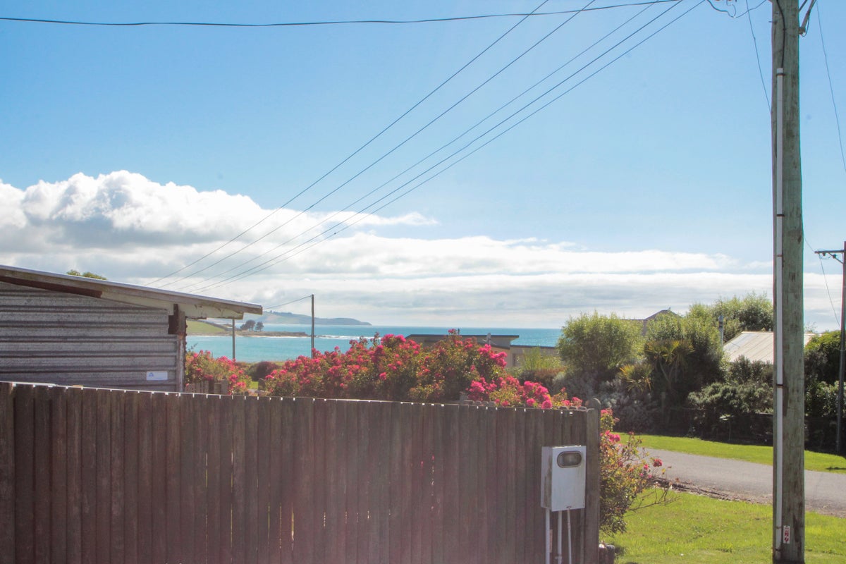 12 Anderson Street, Kakanui - Carousel 16