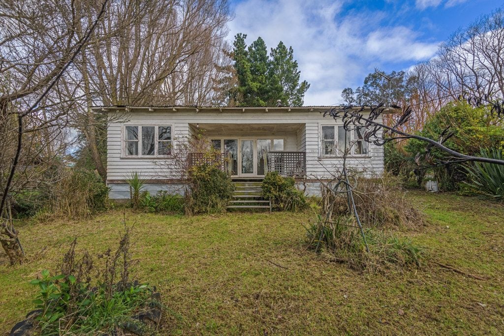 67 Hastings Street, Halcombe, Feilding - Carousel 2