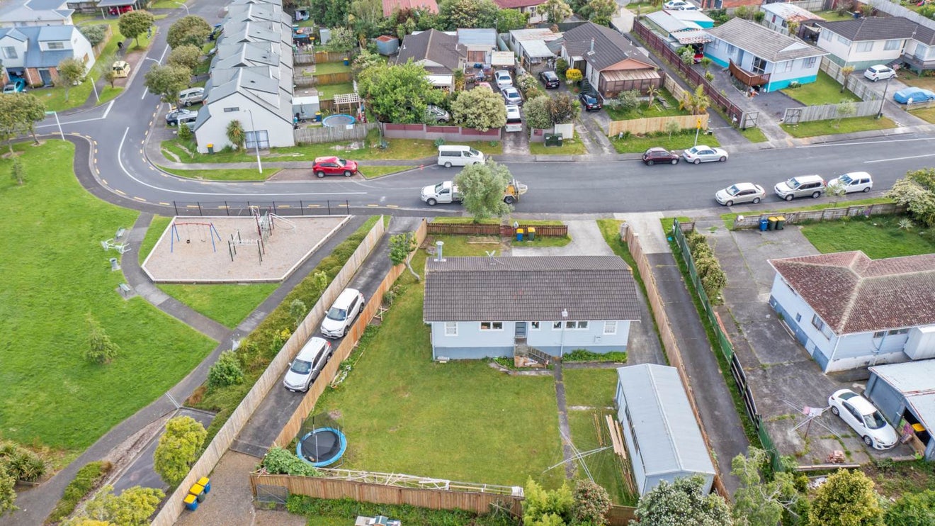 36 Kelman Road, Kelston, Auckland - Carousel 2