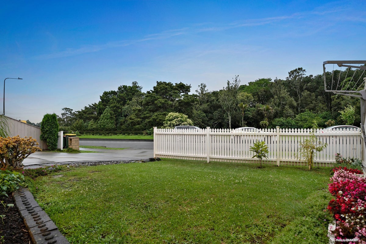 93 Argento Avenue, Flat Bush, Auckland - Carousel 2