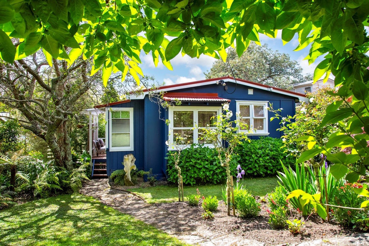 1/24 Marina Road, Torbay, Auckland - Carousel 1