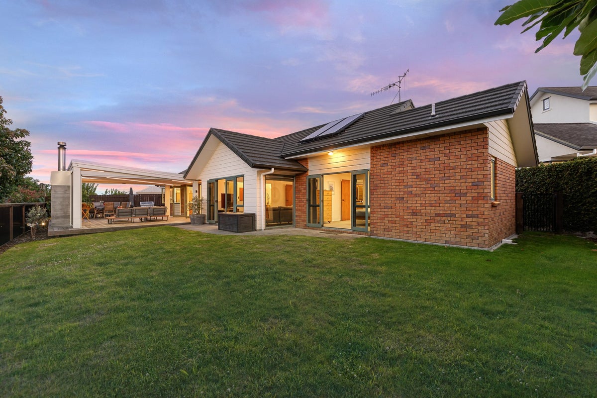 40 Grantston Drive, Pyes Pa, Tauranga - Carousel 1