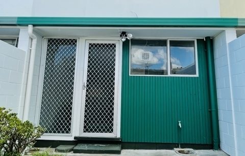 1 Bendale Place, Papatoetoe, Auckland - Carousel 1