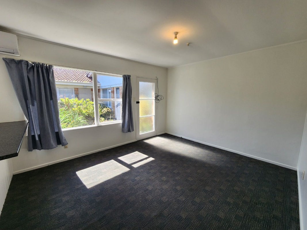 5/870 Dominion Road, Mount Roskill, Auckland - Carousel 2