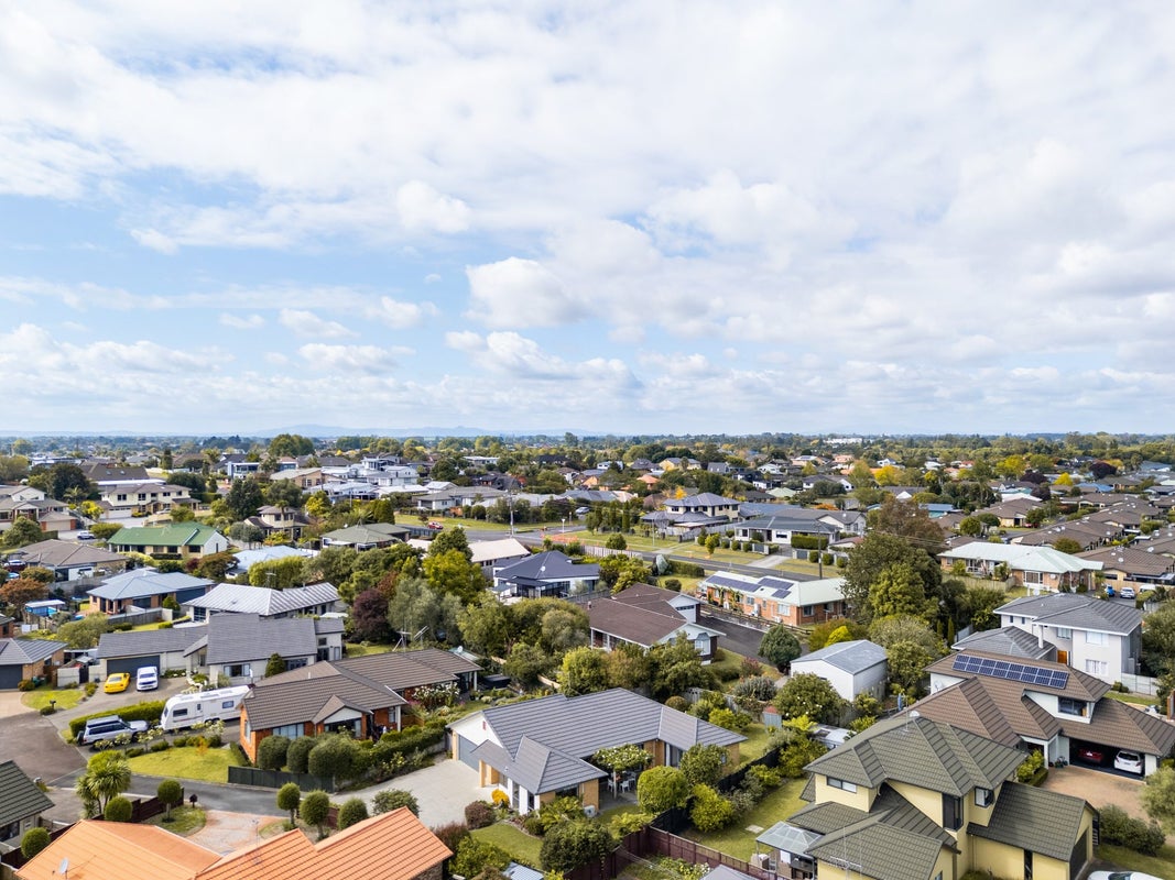 36 Fendalton Drive, Rototuna, Hamilton - Carousel 19
