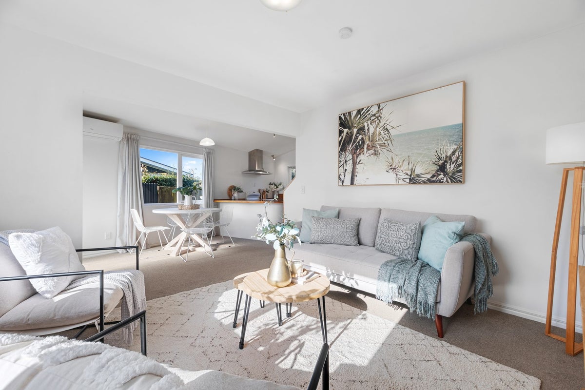 274 Otumoetai Road, Otumoetai, Tauranga - Carousel 1