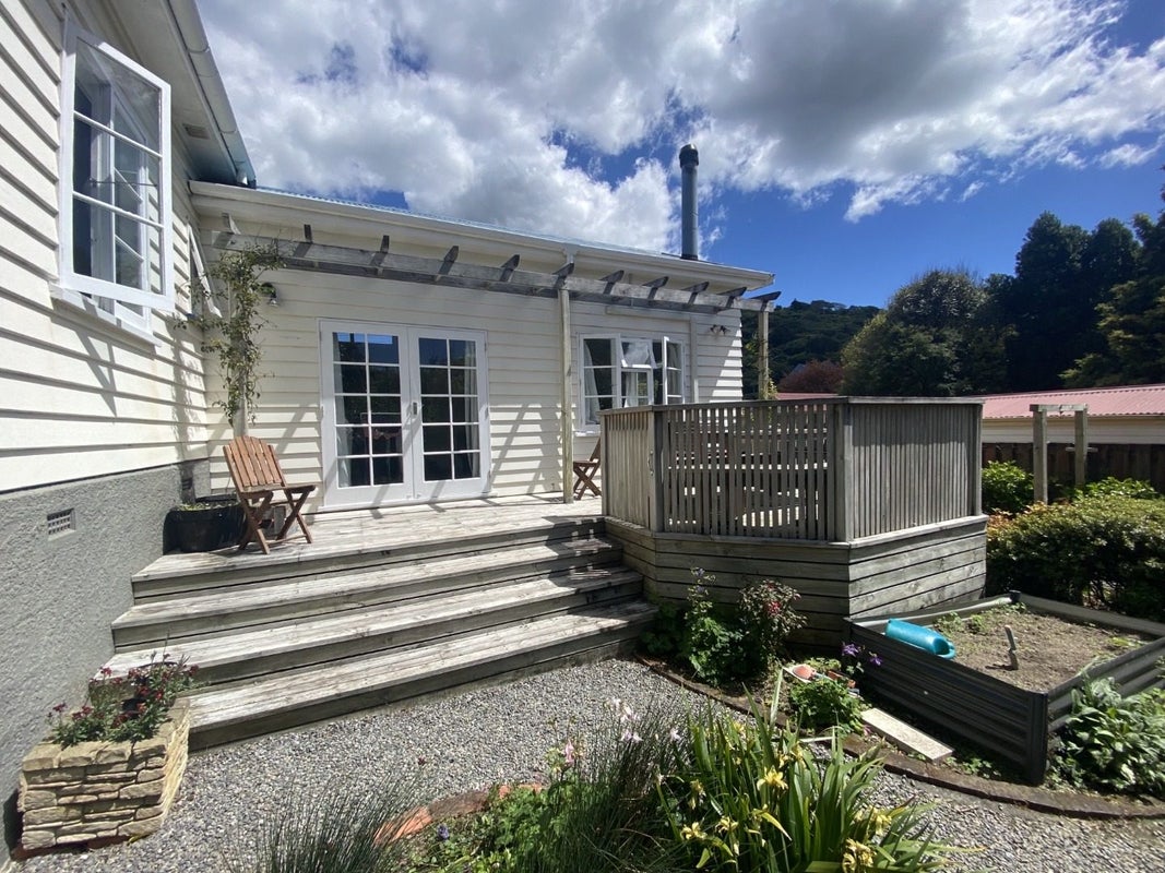 8 Kenya Street, Ngaio, Wellington - Carousel 2