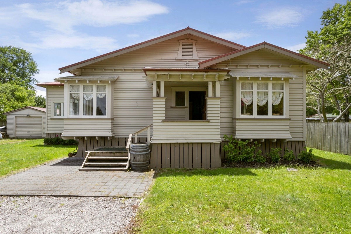 9 Guthrie Road, Reporoa - Carousel 1