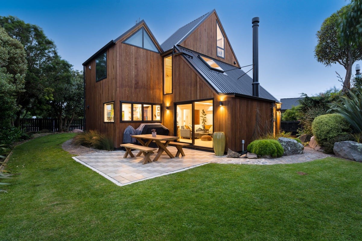 203 Highcliff Road, Shiel Hill, Dunedin - Carousel 1